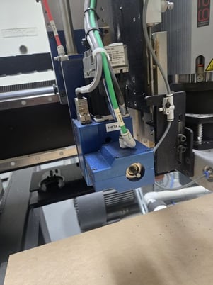 Multicam #Apex-1R, CNC router, 5' x 10', oscilating knife module, drag knife module, automatic lubrication - Image 6