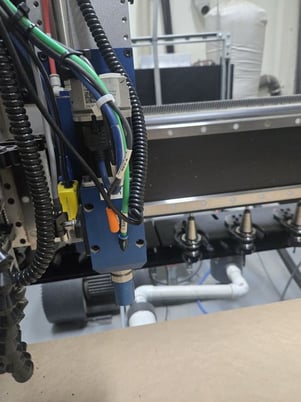 Multicam #Apex-1R, CNC router, 5' x 10', oscilating knife module, drag knife module, automatic lubrication - Image 8