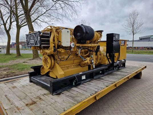 910 KW Caterpillar #C32-Acert, marine diesel generator set, 277/480 Volts, 3-phase, 1333 HP @ 1800 RPM - Image 10