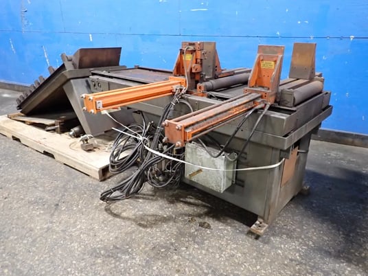 20" HEM #VT120HA-60, Vertical Band Saw, 440 V., conveyors, ctrller, 7.5 HP - Image 3