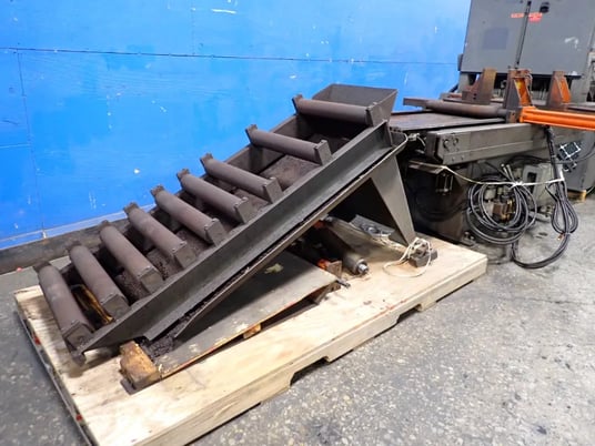 20" HEM #VT120HA-60, Vertical Band Saw, 440 V., conveyors, ctrller, 7.5 HP - Image 4