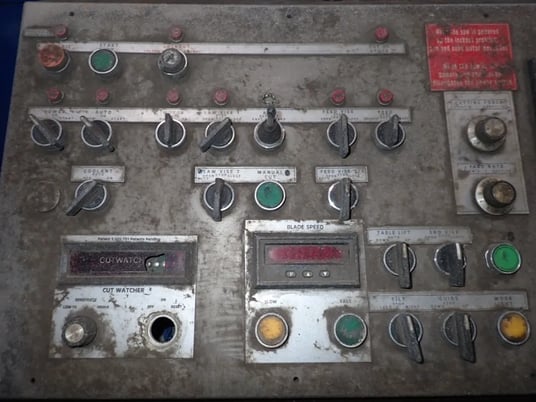 20" HEM #VT120HA-60, Vertical Band Saw, 440 V., conveyors, ctrller, 7.5 HP - Image 6