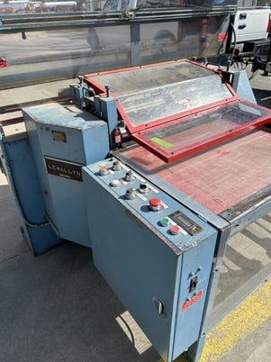 Lewallyn Carpet Swatch Cutter - Image 3