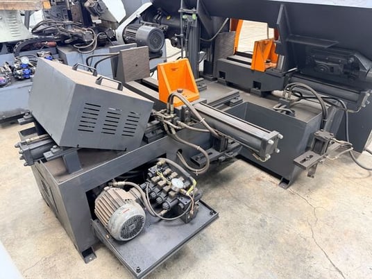 13.8" x 13.8" Borui #GZ4235, automatic dual column horizontal band saw, 162" x 1.3" blade, 4 HP, 2023 - Image 5