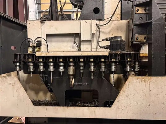 Mazak #VTC-200C, CNC vertical machining center with Mazatrol 640mn control, 2010 - Image 8