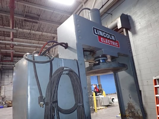 Lincoln Electric, Tire Press, 40" x 30" diameter - Image 8