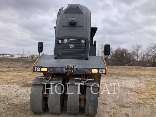 Case PT240D, Pneumatic Tired Compactor, 901 hours, S/N: 3074380, 2024 - Image 8