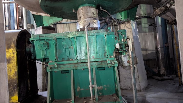 3000 HP @ 1180 RPM input, 100 RPM output, Hansen #RVN345-BNN, 11.79 :1 ratio, right angle gear reducer - Image 1