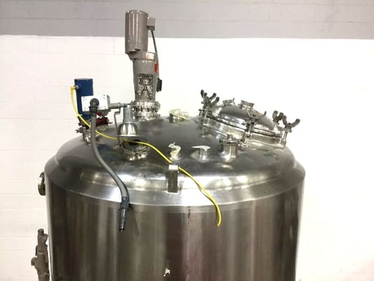 792 gallon DCI #3000L, Stainless Steel jacketed reactor / fermenter, 30 psi / FV @ 300&deg;F, jacket rated 100 - Image 5