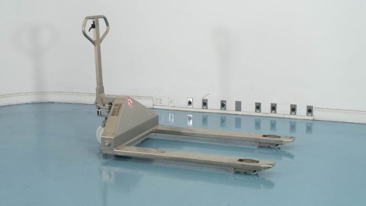 Schneider #Robusto-2300, Stainless Steel pallet jack, 38.5" W x 54" L forks - Image 4