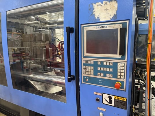 674 Ton, 110 oz., Haitian #MA6000-4500, servo hydraulic horizontal plastic injection molder, 34.65" x 34.65" - Image 3