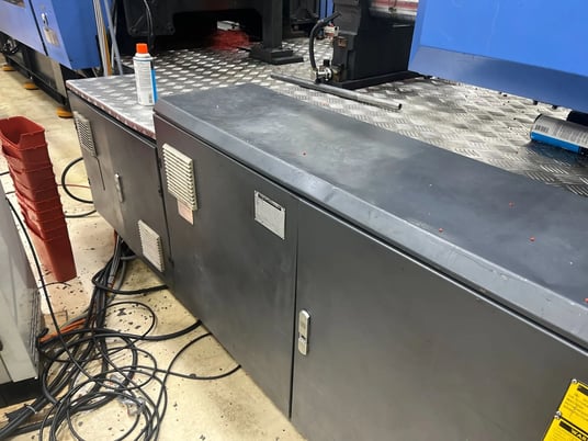 674 Ton, 110 oz., Haitian #MA6000-4500, servo hydraulic horizontal plastic injection molder, 34.65" x 34.65" - Image 9