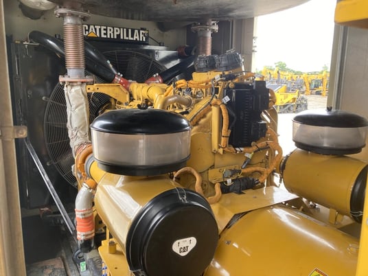 800 KW Caterpillar #XQ800, diesel generator set, standby, multi-volt, C27 engine, Tier 4i, 2024 - Image 4