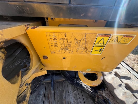 Caterpillar #301.8, Mini Excavator, 1397 RPM, 178 psi hydraulic pump press, 940 hours, S/N: T03018PH8X05162 - Image 4