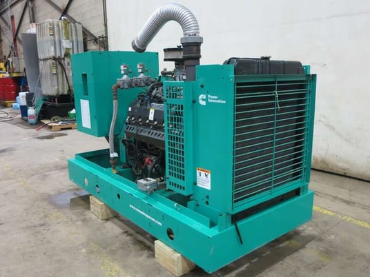 70 KW Cummins #GGHF, Natural gas / propane generator set, 87 hours, 126 HP @ 1800 RPM, Ford WSG1068 6.8L - Image 3