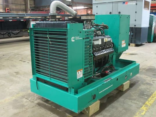 70 KW Cummins #GGHF, Natural gas / propane generator set, 87 hours, 126 HP @ 1800 RPM, Ford WSG1068 6.8L - Image 4