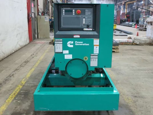 70 KW Cummins #GGHF, Natural gas / propane generator set, 87 hours, 126 HP @ 1800 RPM, Ford WSG1068 6.8L - Image 6