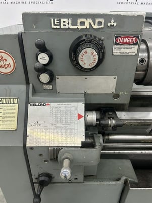 15" x 54" LeBlond #Regal, Servo shift engine lathe, Buck 3-jaw 8-1/4" chuck, chuck guard, inch/metric threads - Image 9