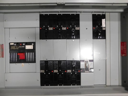 225 Amp. General Electric, CCB, panelboard, 4W, 3 phase, 277/480 Volts - Image 4