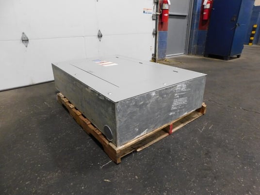 225 Amp. General Electric, CCB, panelboard, 4W, 3 phase, 277/480 Volts - Image 8