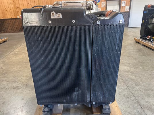 375 HP Caterpillar #C9.3B, Diesel Engine w/ Radiator & Cooling System, 14" flywheel, 280 KW @ 2200 RPM, 2019 - Image 9