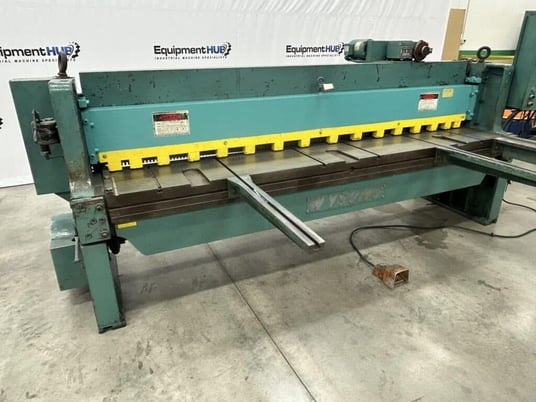 3/16" x 10' Wysong #1010, mechanical shear, front operated power back gauge, 16 hold downs, 10 HP, fine - Image 6