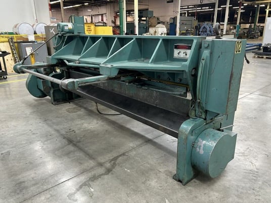 3/16" x 10' Wysong #1010, mechanical shear, front operated power back gauge, 16 hold downs, 10 HP, fine - Image 10