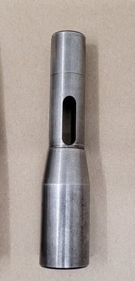 Set of 12 Morse Taper/R8 Holder Sleeves - Image 4