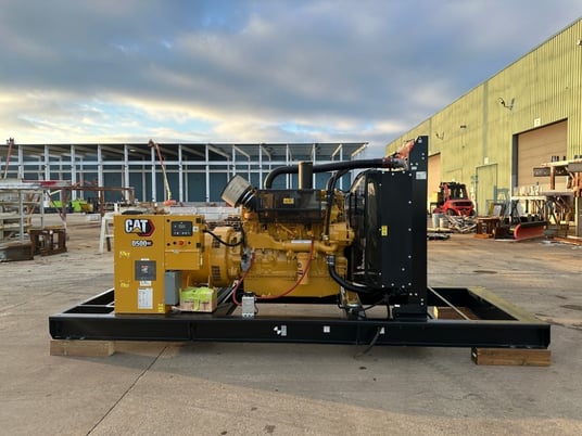 500 kW Caterpillar #C15, open skid mount, 480 Volts, New, 2024 Model - Image 1