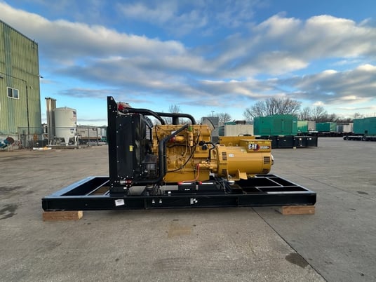 500 kW Caterpillar #C15, open skid mount, 480 Volts, New, 2024 Model - Image 4