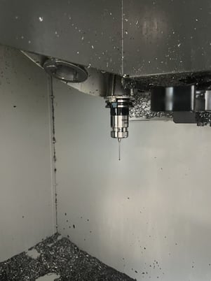 Haas #DM-2, 4th Axis CNC vertical machining center, 28" X, 16" Y, 15.5" Z, 15000 RPM, 18 automatic tool - Image 7