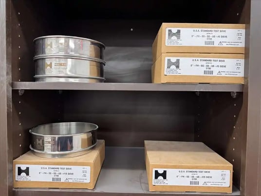 W.S. Tyler, Ro-Tap #RX-29-E, pure test sieve shaker, Hogentogler & Co. standard test sieves, 8" sieves, 2019 - Image 9