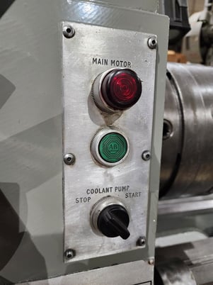 21" x 120" Clausing #Colchester, Engine Lathe, 3.5" bore, 3 jaw 12" chuck, 1400 RPM, 12.5 HP, Steady Rest - Image 4