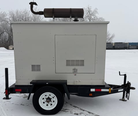 40 KW Lynx / Perkins #40PD, railer-Mounted Diesel Generator, 120/240 Volts - Image 1
