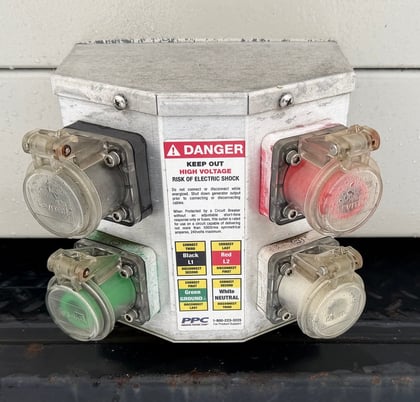 40 KW Lynx / Perkins #40PD, railer-Mounted Diesel Generator, 120/240 Volts - Image 4