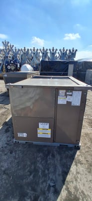 12.5 Ton, York #7J15N24R2B3ACA2A2 Sun Pro 3 Predator RTU package unit, 208/230 V., 3 phase, 60 Hz, gas heat - Image 6