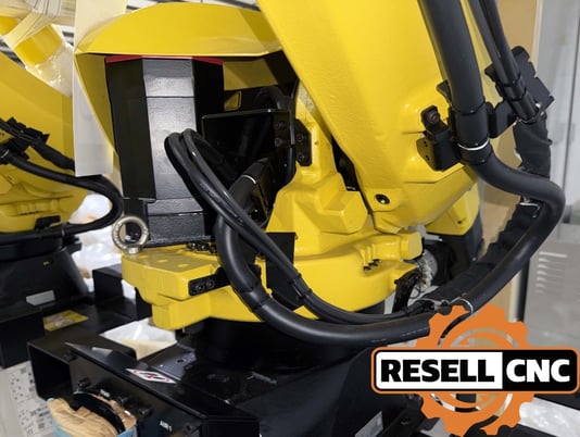 Fanuc, m- 20id/12l, 6-Axis Robot, 26.46 lb payload, 89.45" horizontal reach, Fanuc R-30iB Plus, 2021 - Image 9
