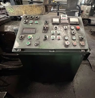 Oliver #879, plate saw, 154" length x 6-1/4" thick capacity, 154" BH, 23" saw blade diameter, 72" front - Image 4