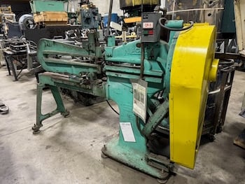 Niagara #15, circle shear, serial #7899 - Image 1