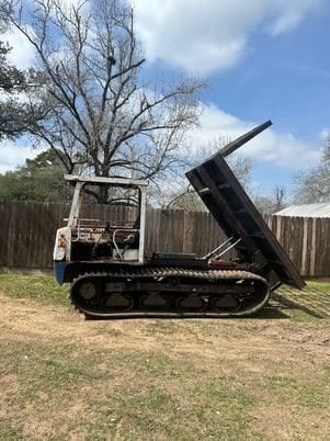 Marooka #IC45-2, crawler dump truck, 6 cylinder turbo diesel, 99 HP @ 2200 RPM, Mitsubishi S6S-DT engine, 2008 - Image 2