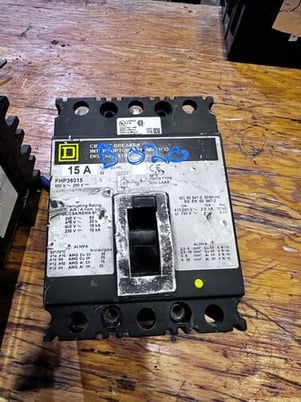 15 Amps, Square D #15A, electrical breaker - Image 1