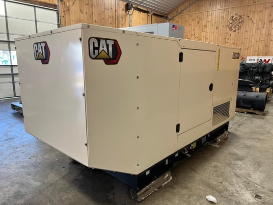 200 KW Caterpillar #D200GC, Diesel Generator Set, Sound Attenuated Enclosure, 4364 HP @ 1800 RPM CAT C7.1 - Image 4