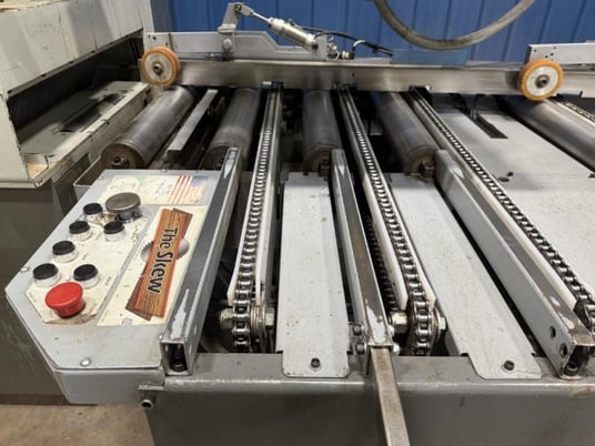 12" Cameron #MRS-340M2, Gang Rip Saw, moveable arbor, 130 FPM, 50 HP arbor motor, skew infeed machine, 440 V. - Image 9