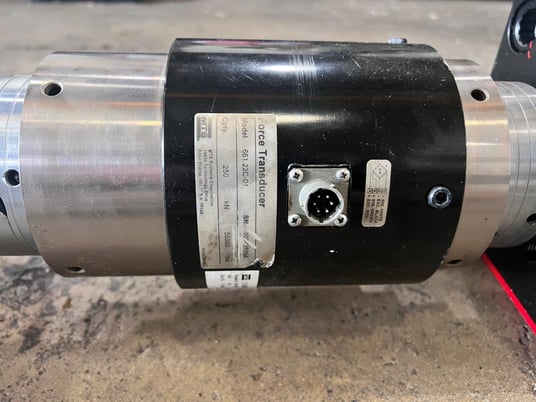 MTS #244.23, Hydraulic Actuator, 35 KIP (160kN), 12.73 in area, 6" dynamic stroke, 6.5" static, MTS manifold - Image 4