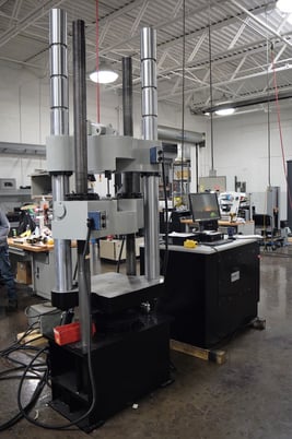 Satec Instron #200HVL, 200k (1000kN) Tensile Tester, 20" tension testing opening, 22" x 24" table, 6" testing - Image 2