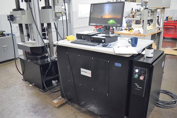 Satec Instron #200HVL, 200k (1000kN) Tensile Tester, 20" tension testing opening, 22" x 24" table, 6" testing - Image 3