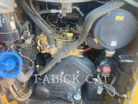 Cat 27505, Skid Steer Loader, 379 hours, S/N: R8Y00861, 2025 - Image 7