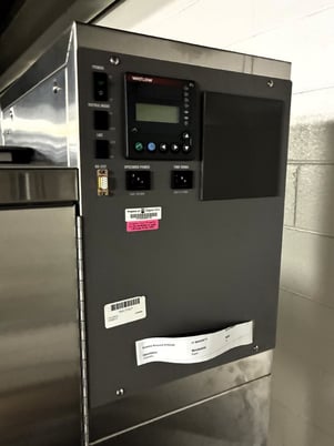 15" width x 15" D x 30" H ESPEC #ETH3-9-CWA, temperature & humidity chamber, -20&deg; to 177&deg; - Image 2