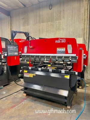 55 Ton, Amada #RG-50, Hydraulic CNC Press Brake, w/ NC9-EXII Control, 15.8" throat, 3.9" stroke, 19" Back - Image 1