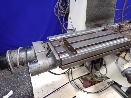 Clausing Kondia #FV-1, CNC Vertical Mill, w/Proto TRAK Plus Control, 9" x 49" Table, 1800 RPM, 230/440 V - Image 4